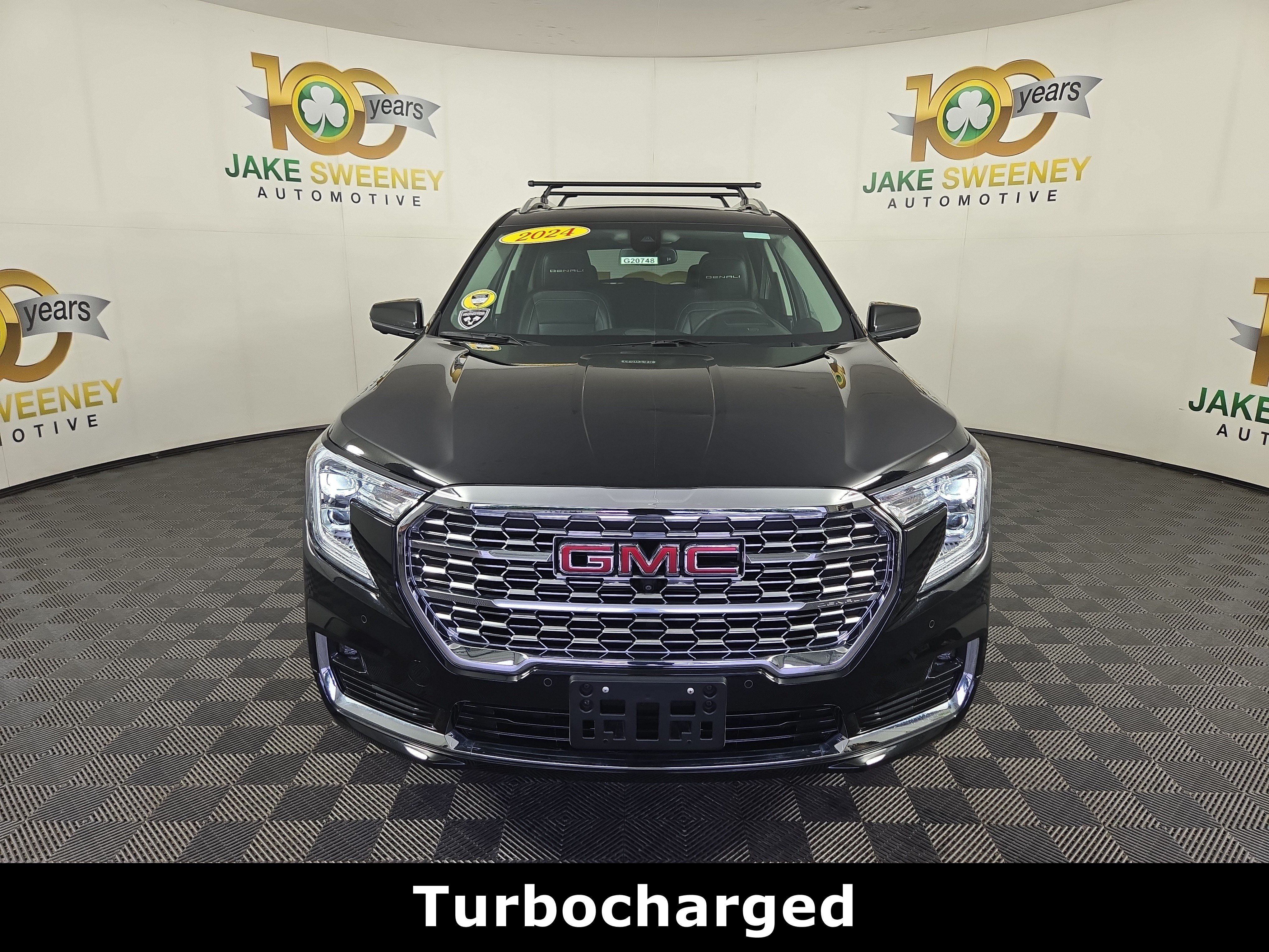 Certified 2024 GMC Terrain Denali w/ Black Diamond Edition AWD/4WD image 2