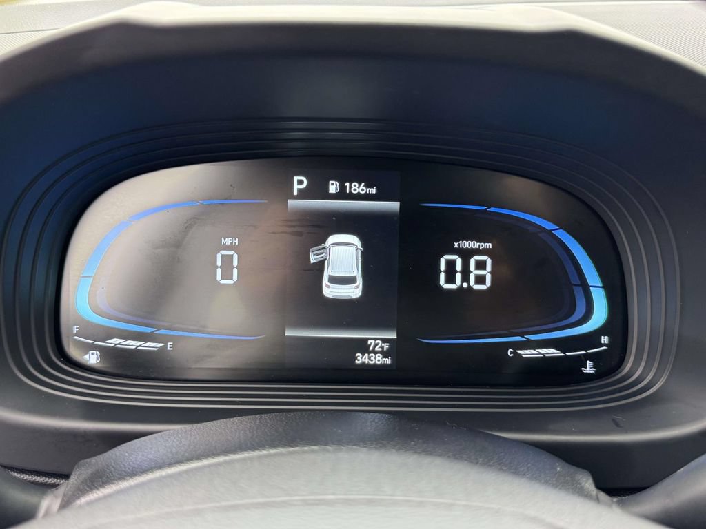 Certified 2026 Hyundai Venue SEL FWD image 24
