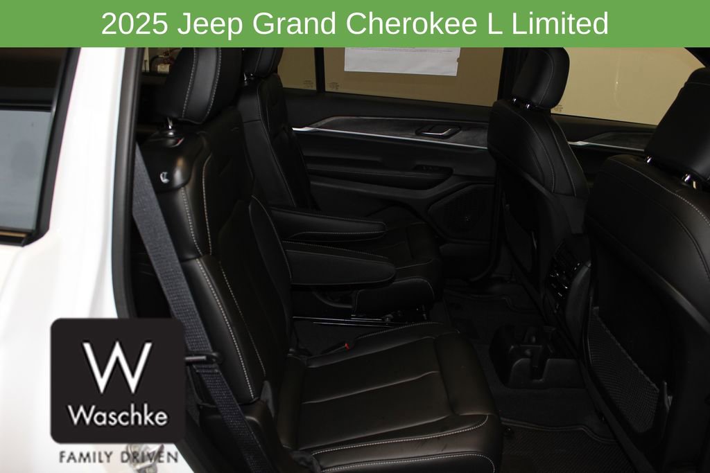 New 2025 Jeep Grand Cherokee L Limited w/ Trailer Tow Package image 24