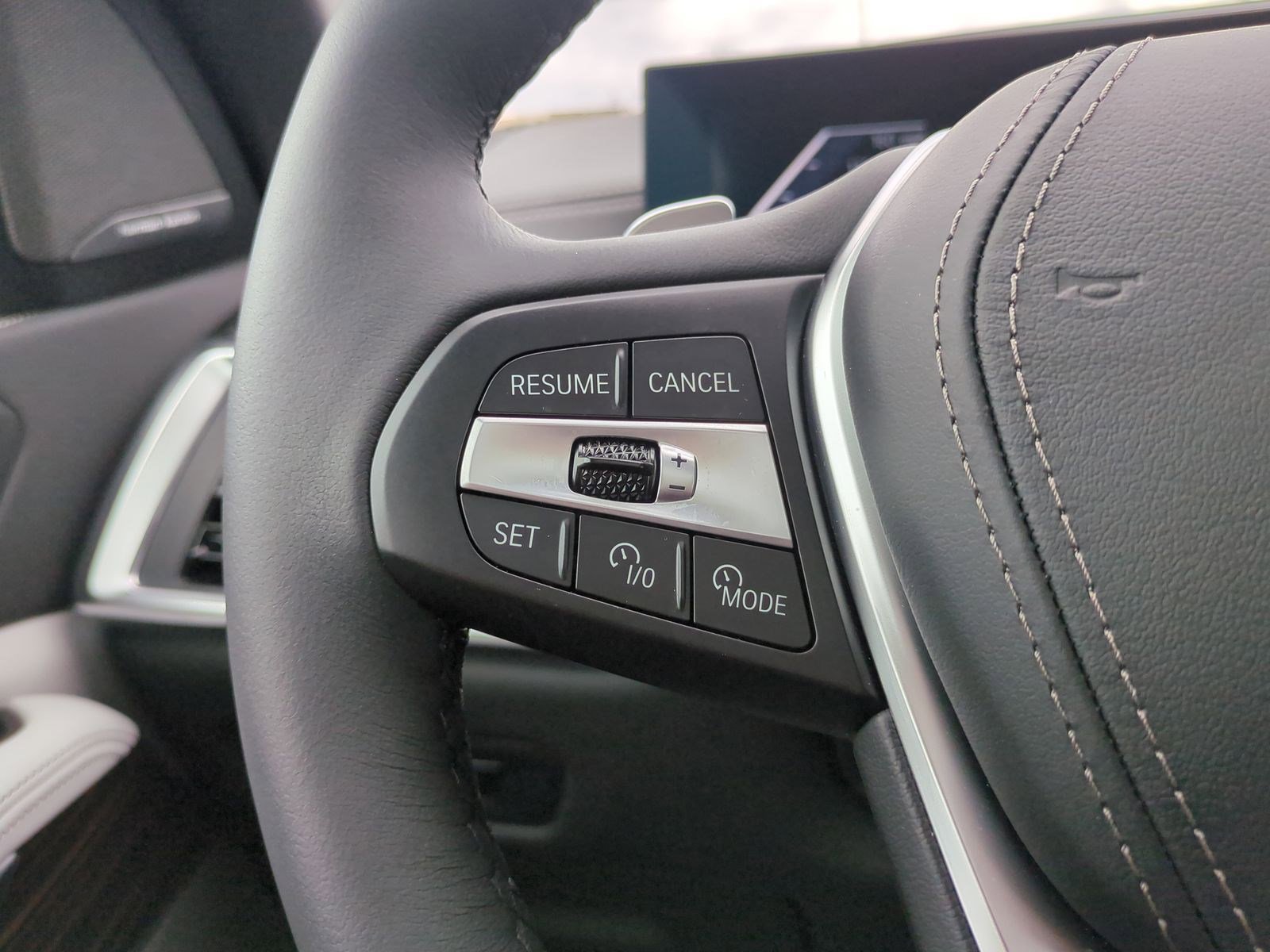 Used 2025 BMW X5 xDrive50e w/ Premium Package image 19