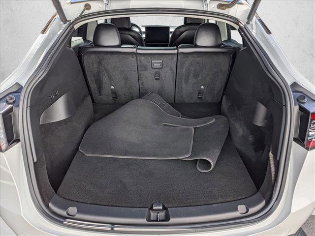 Used 2021 Tesla Model Y Long Range image 6