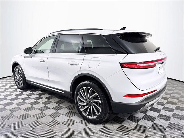 Used 2025 Lincoln Corsair Reserve w/ Equipment Group 202A image 4