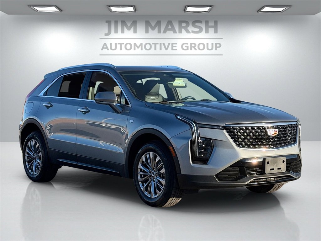 Used 2024 Cadillac XT4 Premium Luxury image 7
