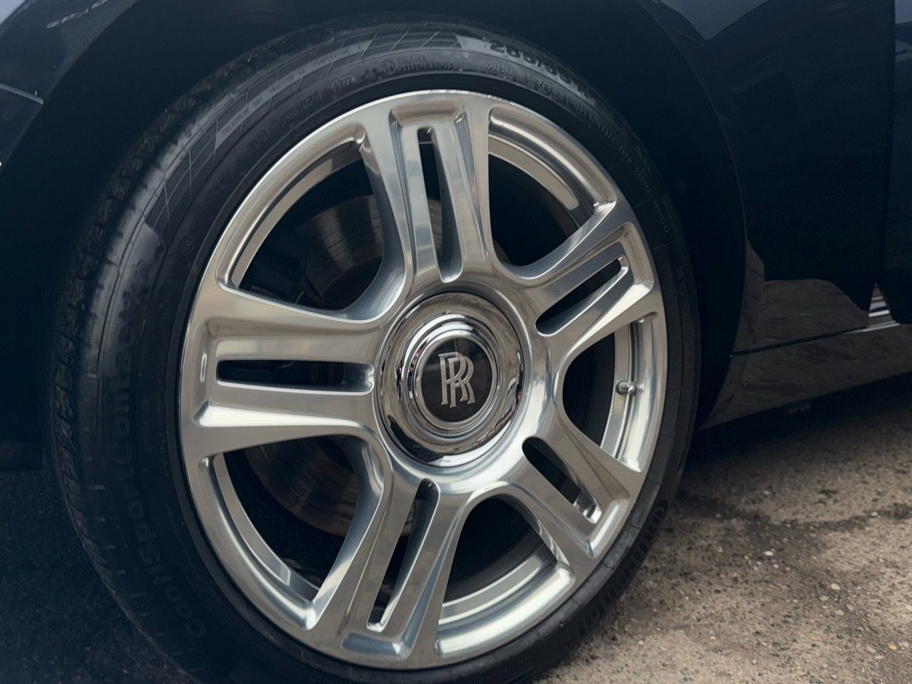 Used 2015 Rolls-Royce Wraith image 34