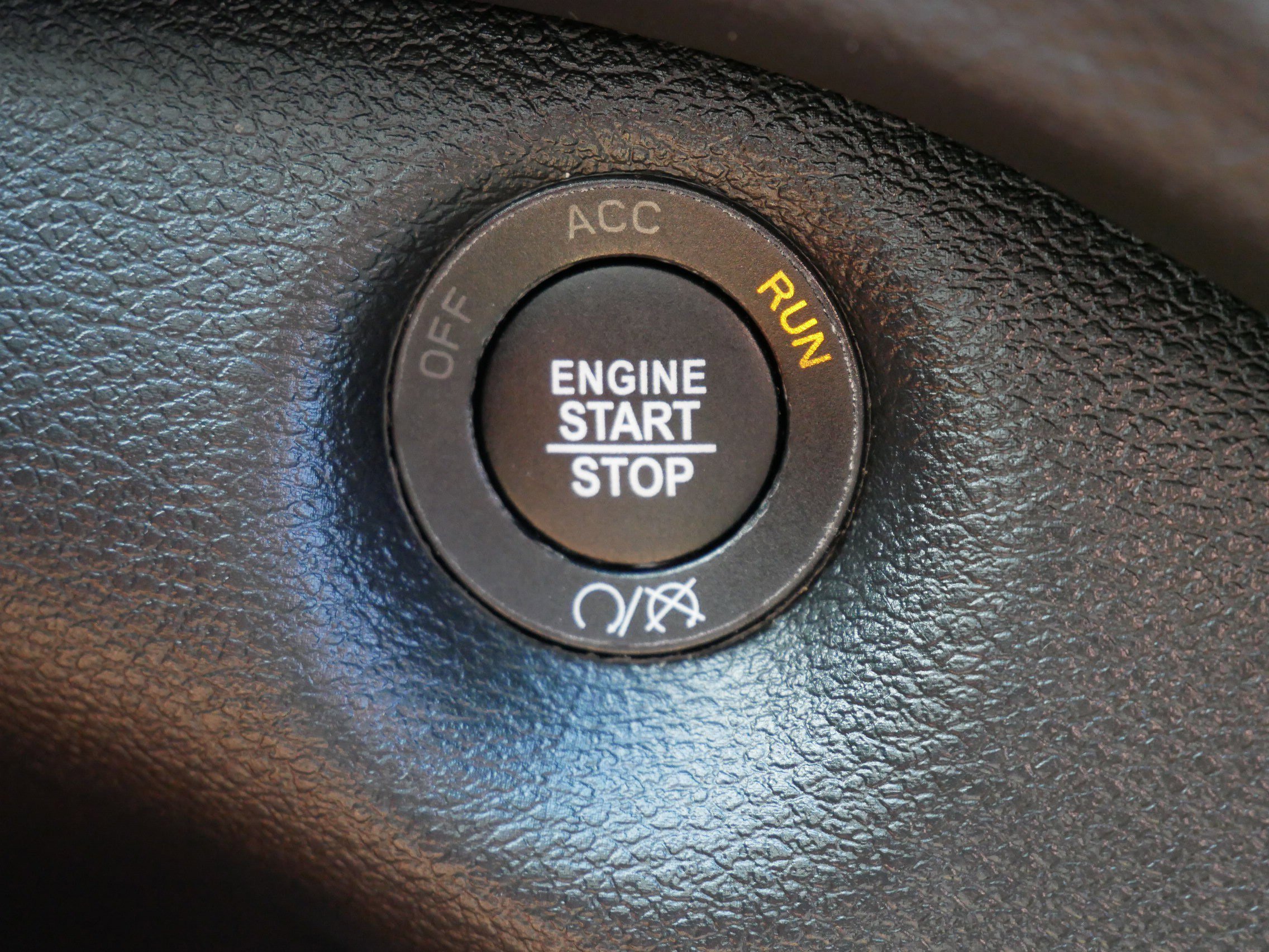 Used 2023 Jeep Cherokee Altitude Lux AWD/4WD image 28