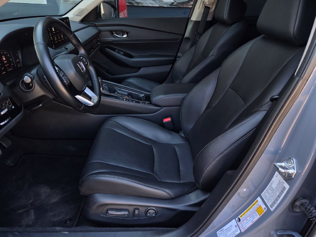 Used 2023 Honda Accord Touring image 18