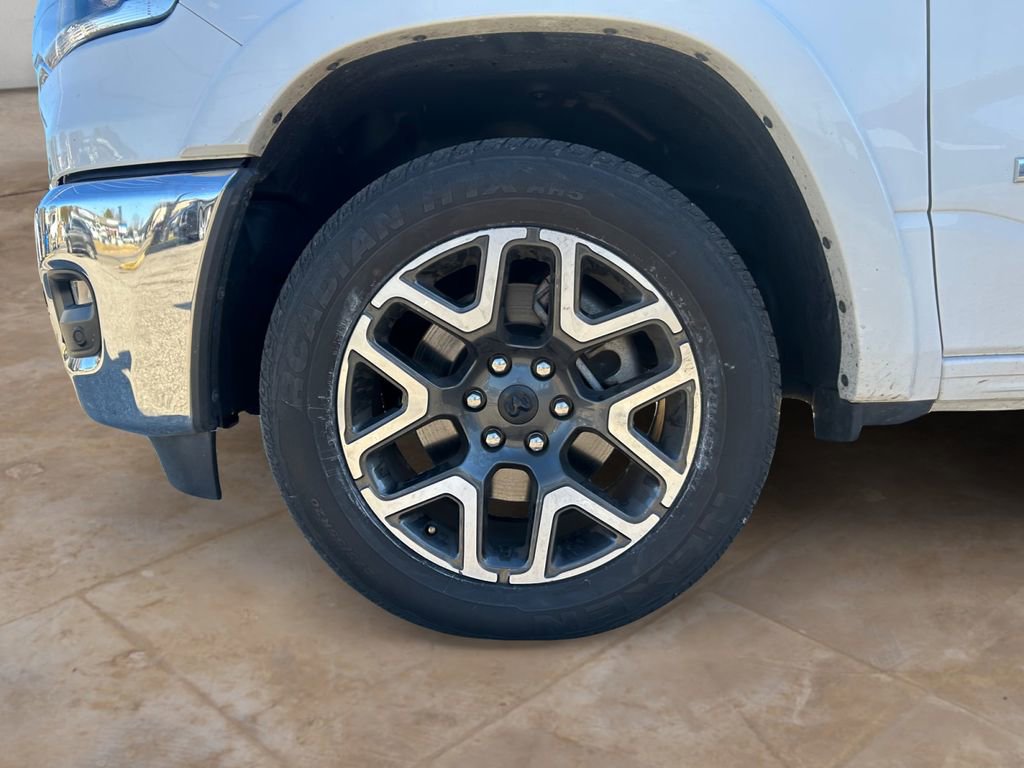 Used 2025 RAM 1500 Laramie image 14