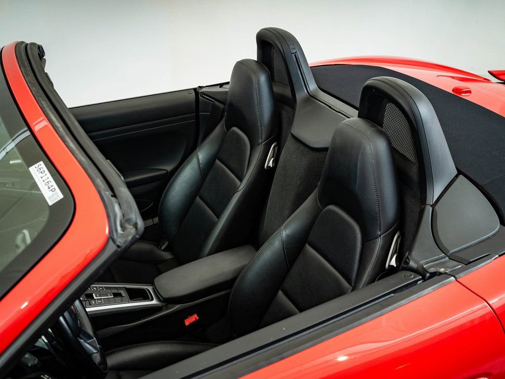 Used 2021 Porsche 718 Boxster image 16