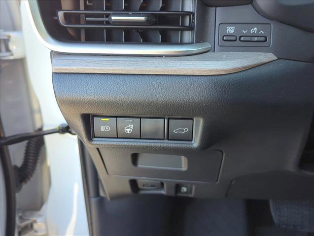 Used 2026 Toyota Grand Highlander Platinum image 15