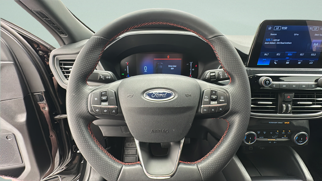 Used 2025 Ford Escape ST-Line AWD/4WD image 14