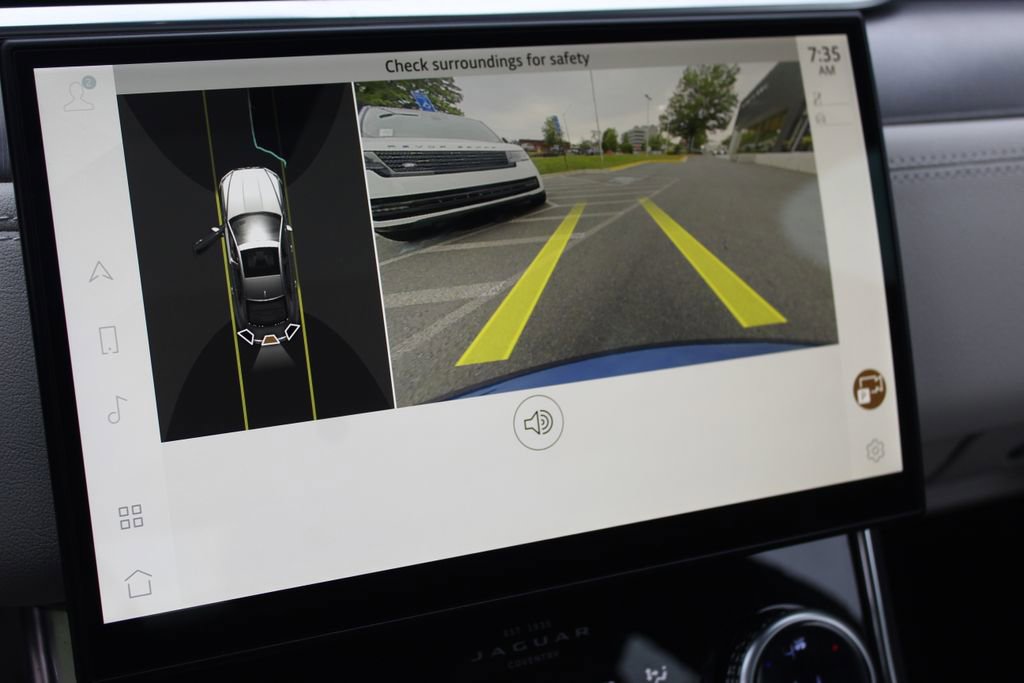 Used 2022 Jaguar XF R-Dynamic SE AWD/4WD image 21