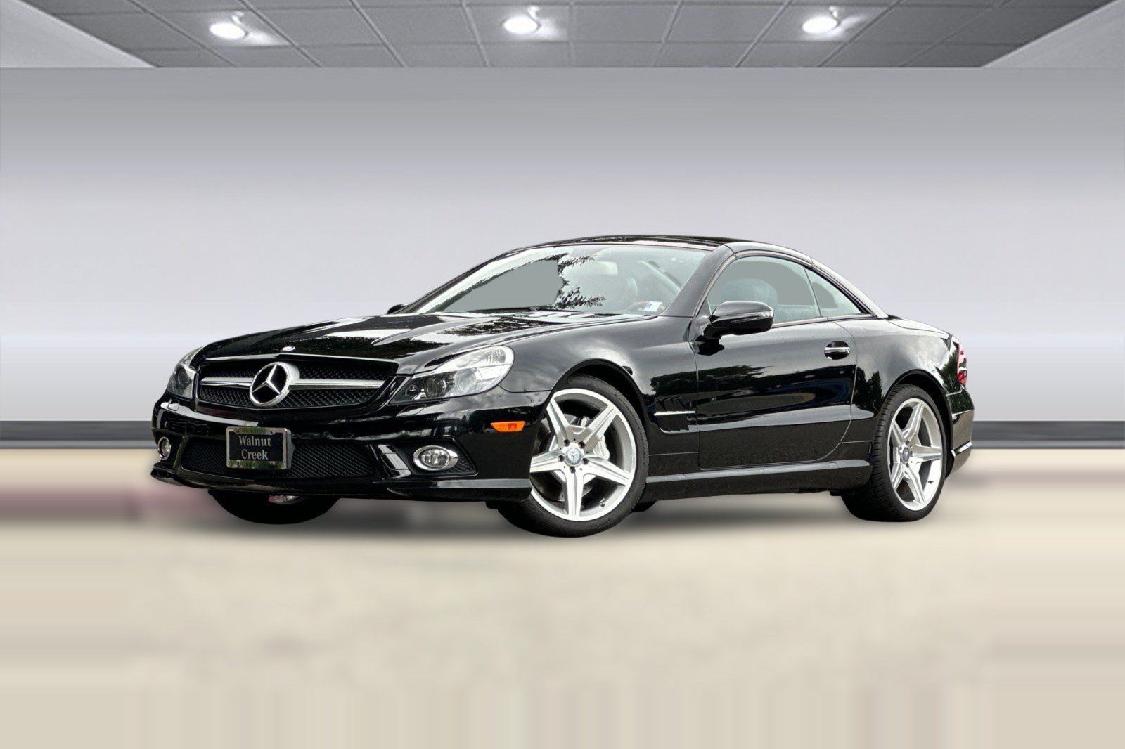Used 2012 Mercedes-Benz SL 550 image 32