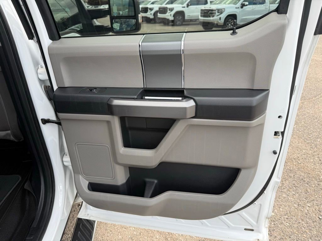 Used 2018 Ford F150 XLT w/ Equipment Group 302A Luxury image 19