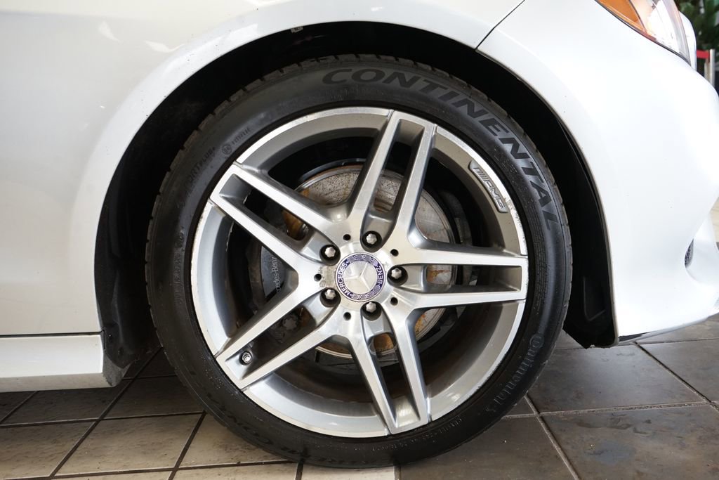 Used 2014 Mercedes-Benz E 350 4MATIC Sedan image 57