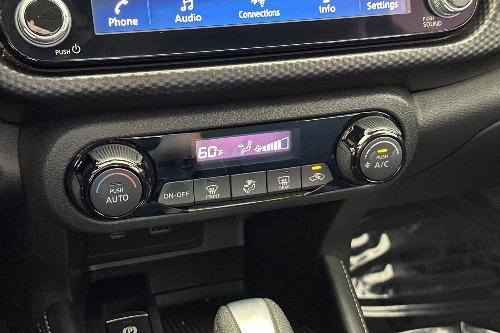 Used 2021 Nissan Kicks SV FWD image 20