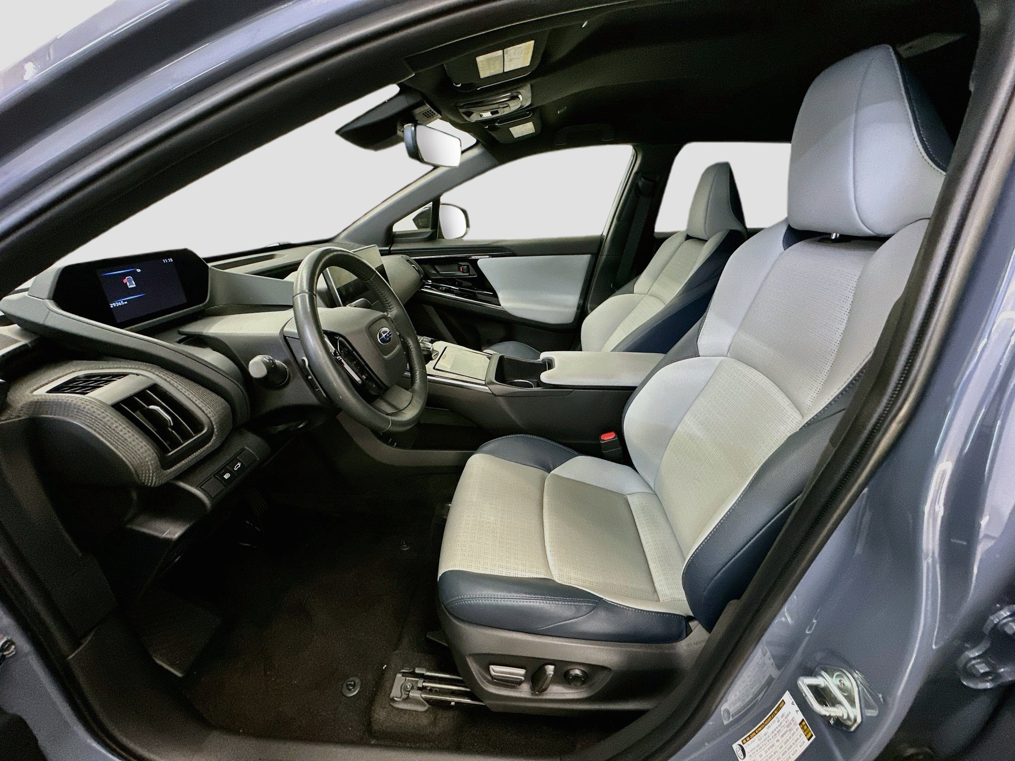 Used 2023 Subaru Solterra AWD image 13