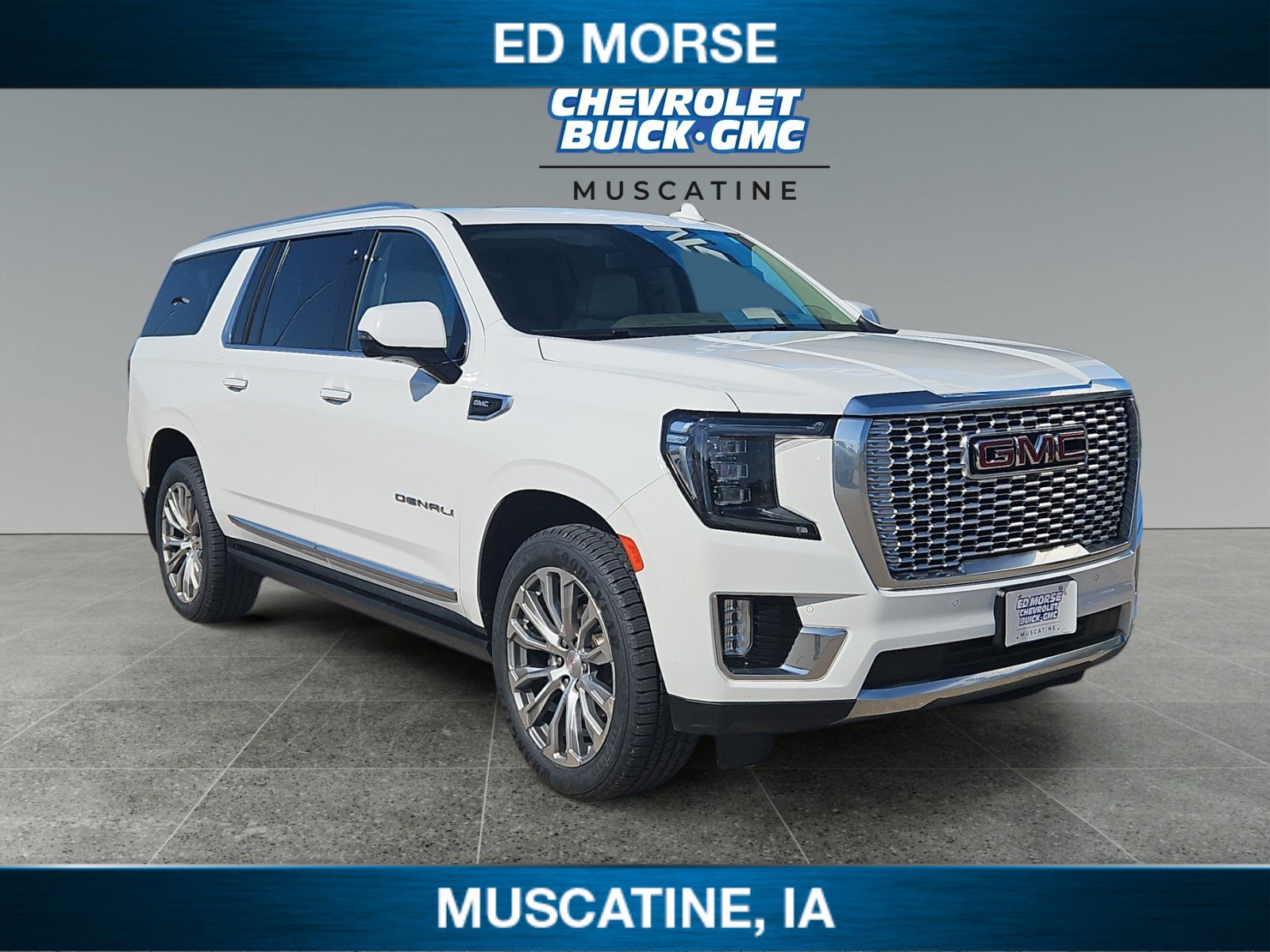 Used 2023 GMC Yukon XL Denali AWD/4WD image 7