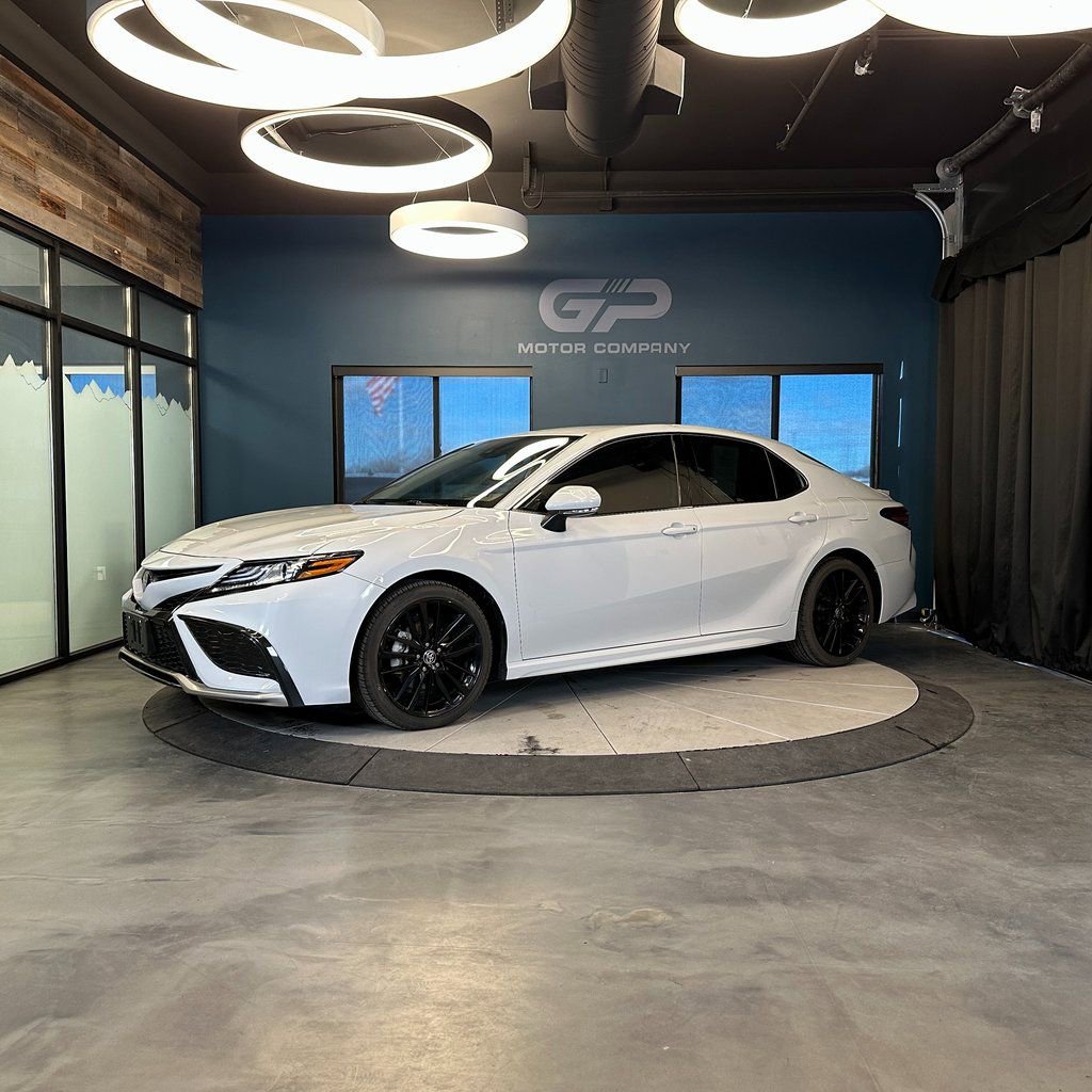 Used 2023 Toyota Camry XSE image 7