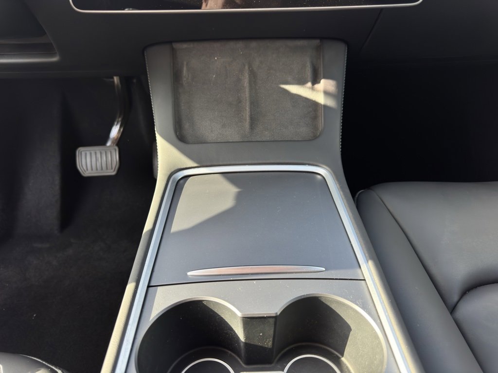 Used 2024 Tesla Model Y Long Range image 21