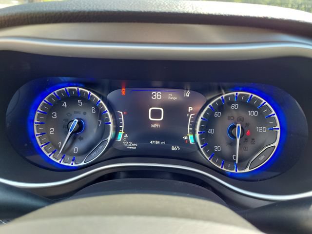 Used 2022 Chrysler Pacifica Touring-L AWD/4WD image 30