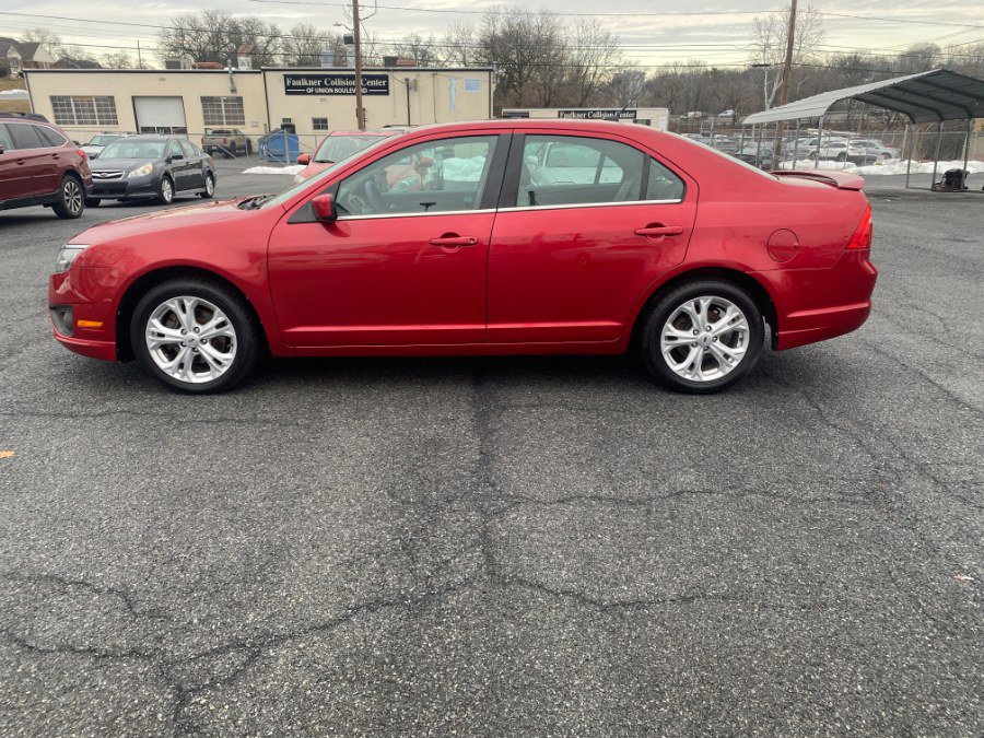 Used 2012 Ford Fusion SE image 2