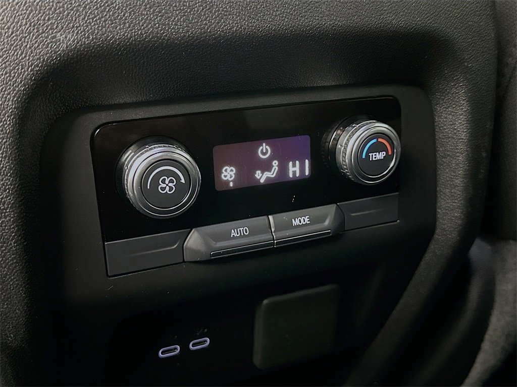 Used 2025 GMC Acadia Elevation image 25