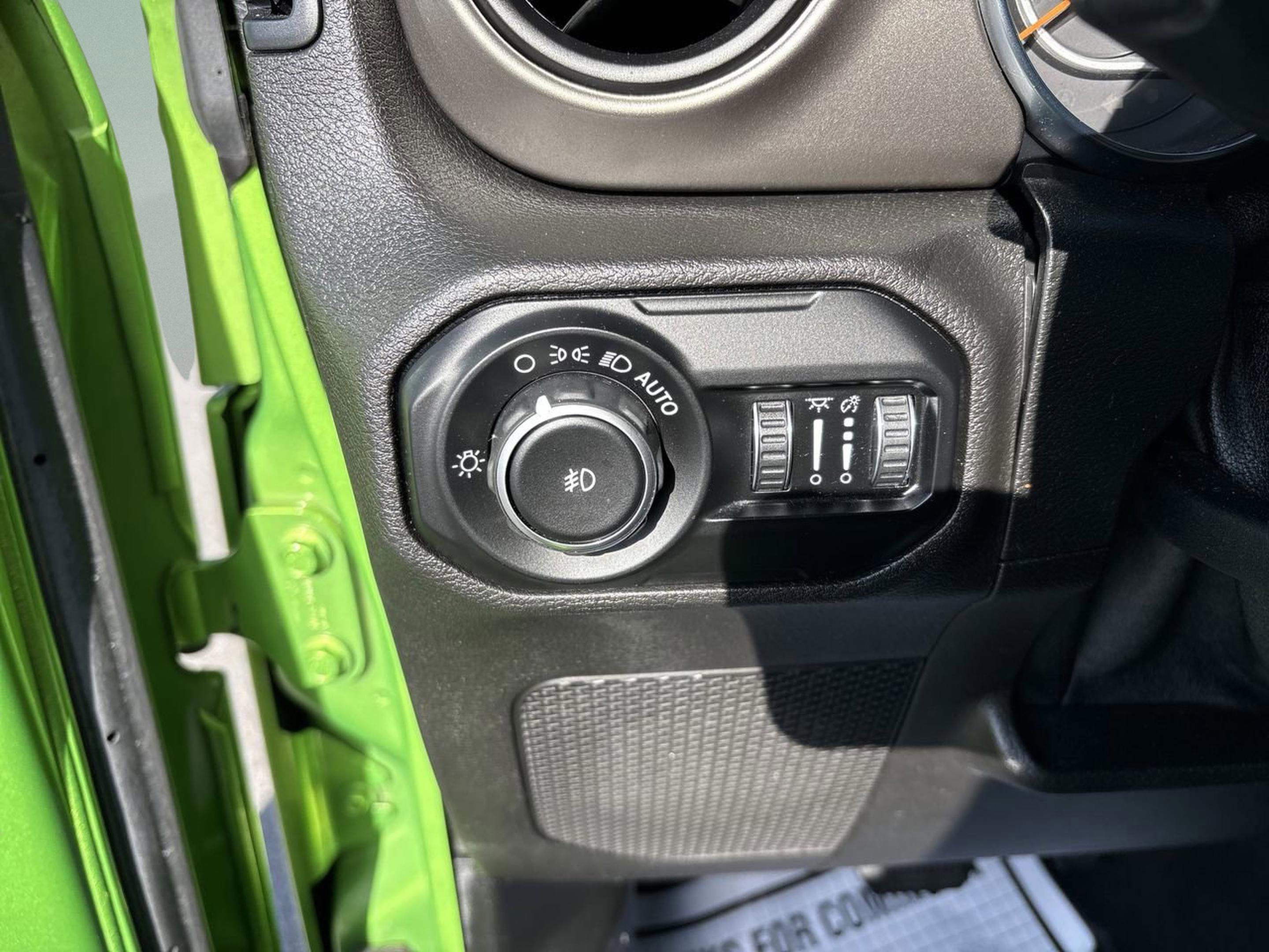 Used 2019 Jeep Wrangler Unlimited Sport S image 14