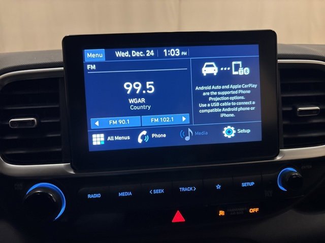 Used 2020 Hyundai Venue SEL image 16