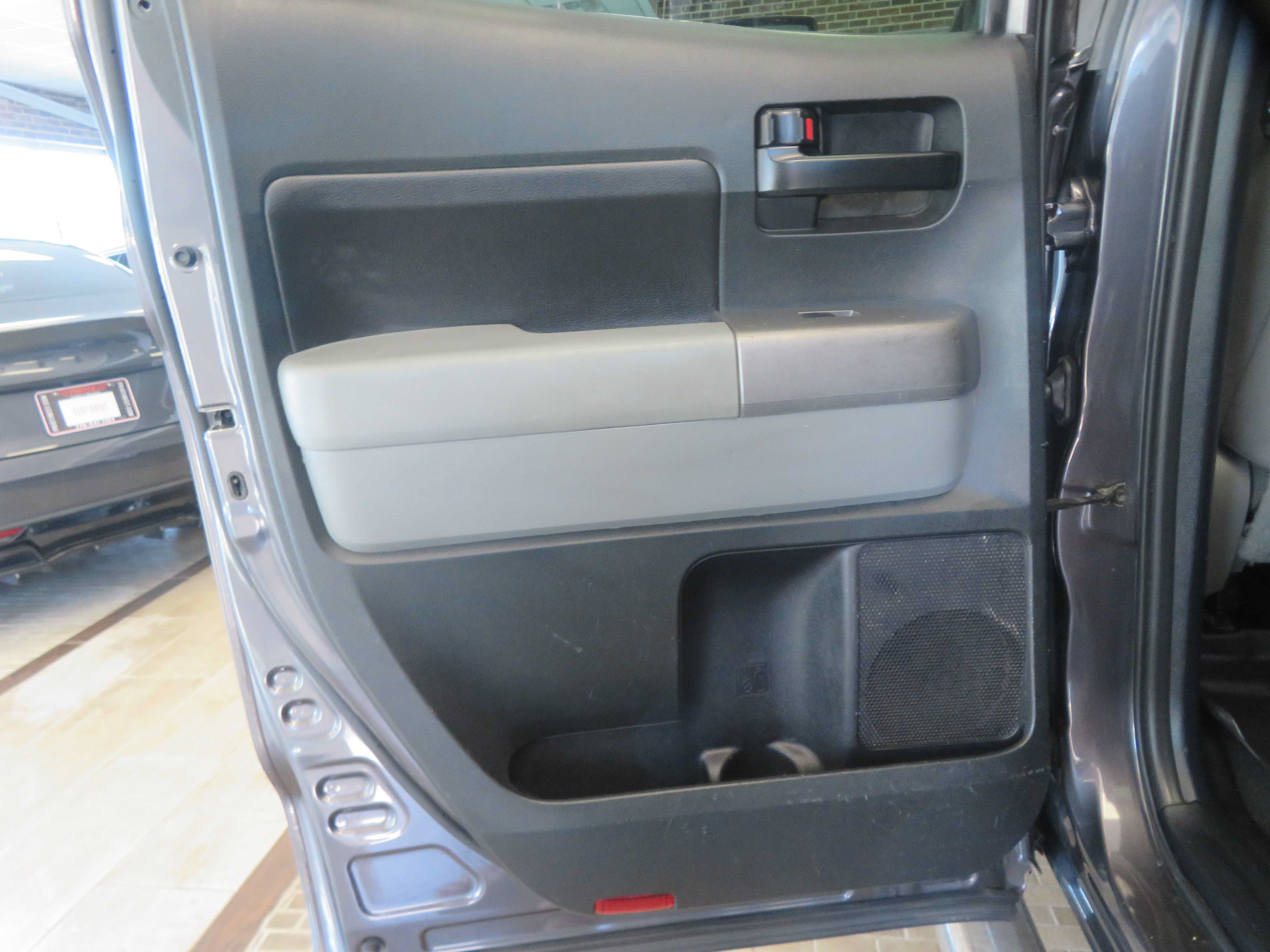 Used 2012 Toyota Tundra 4x4 Double Cab w/ Tow Pkg image 15