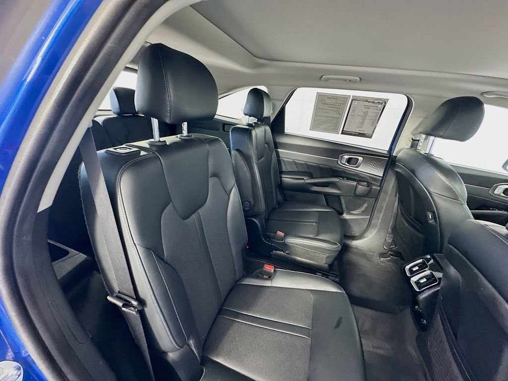 Used 2021 Kia Sorento SX image 28