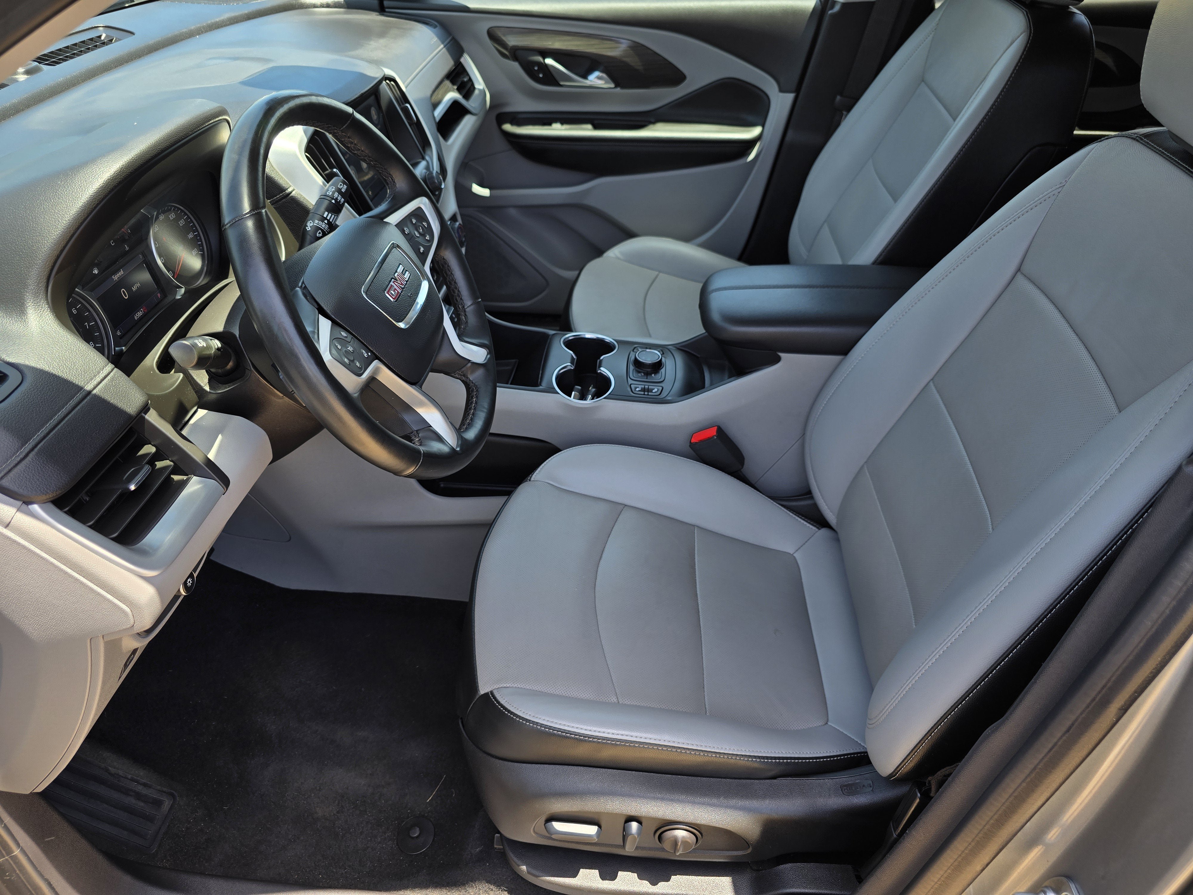 Used 2024 GMC Terrain SLT AWD/4WD image 28