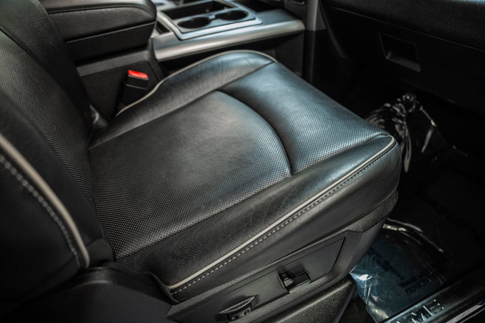 Used 2015 RAM 1500 Limited AWD/4WD image 40