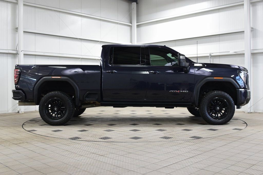 Used 2024 GMC Sierra 2500 AT4 w/ AT4 Premium Plus Package image 8