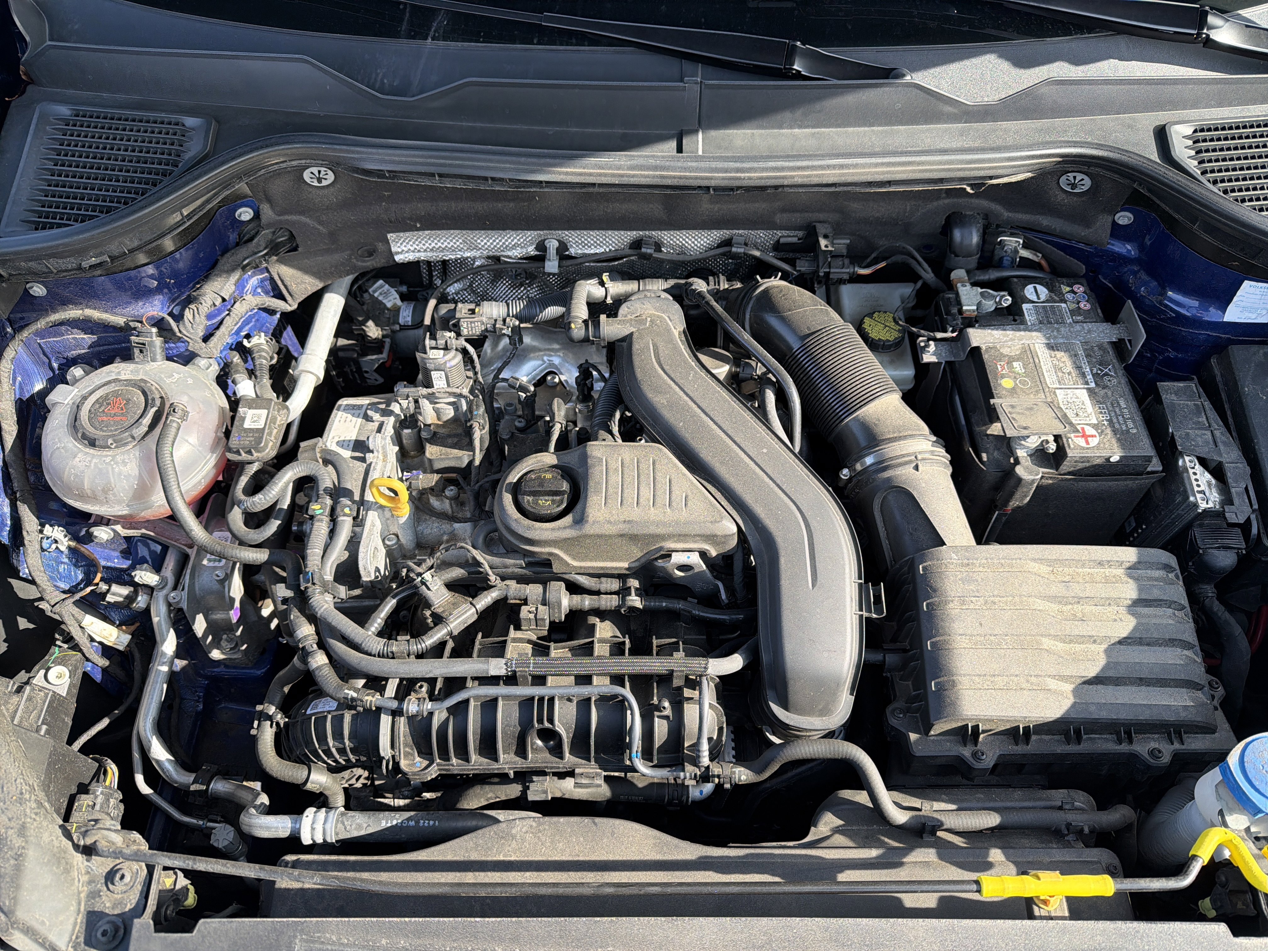 Certified 2023 Volkswagen Taos SE w/ Panoramic Sunroof Package image 10