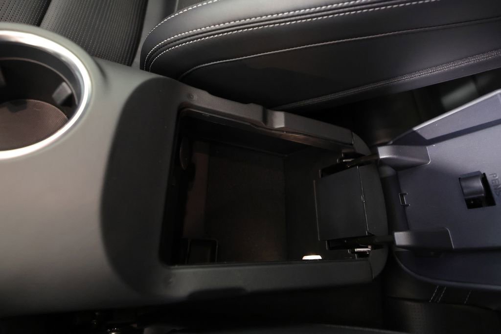 Used 2025 Ford Mustang GT Premium RWD image 38
