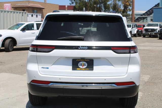 Used 2024 Jeep Grand Cherokee Limited 4xe AWD/4WD image 5