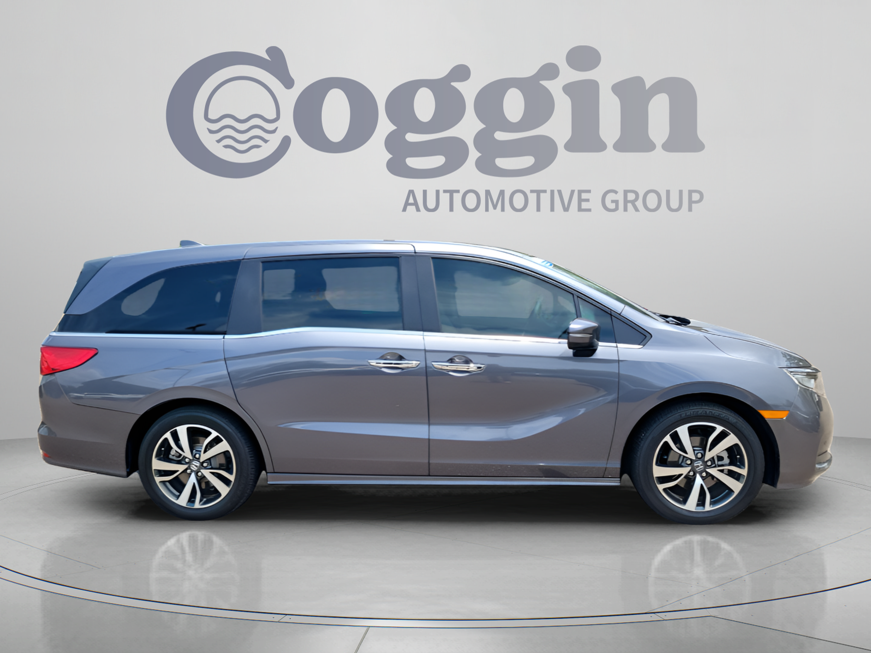 Certified 2024 Honda Odyssey Touring image 6