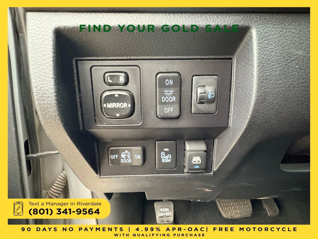 Used 2017 Toyota Tundra SR5 w/ SR5 Upgrade Package image 26