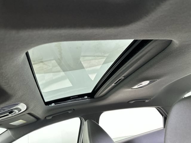 Used 2025 Hyundai Elantra SEL FWD image 19