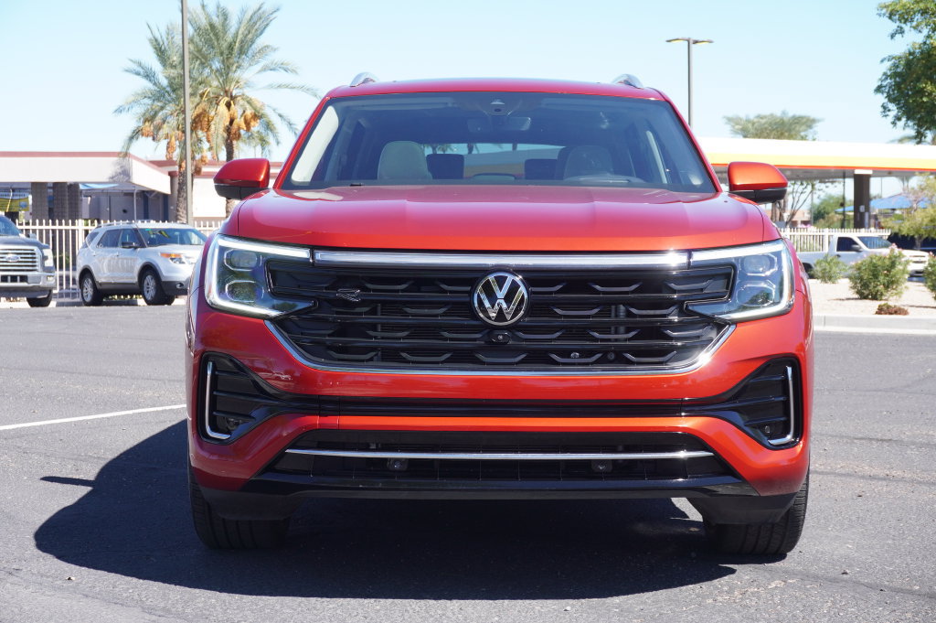 Used 2024 Volkswagen Atlas SEL Premium R-Line AWD/4WD image 7