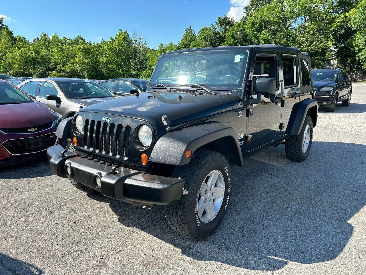 Used 2009 Jeep Wrangler Unlimited X image 2