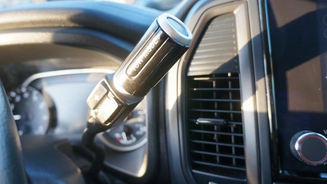 Used 2024 Nissan Titan SV w/ SV Convenience Package image 19