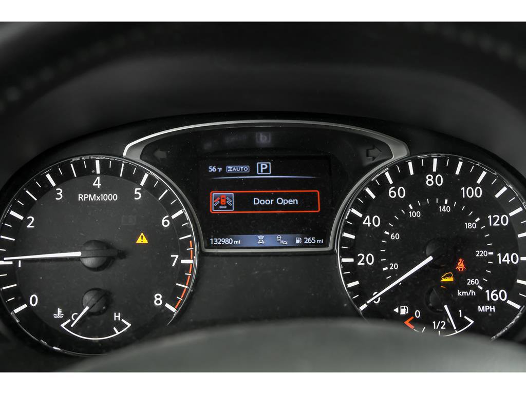 Used 2019 Nissan Pathfinder Platinum image 16