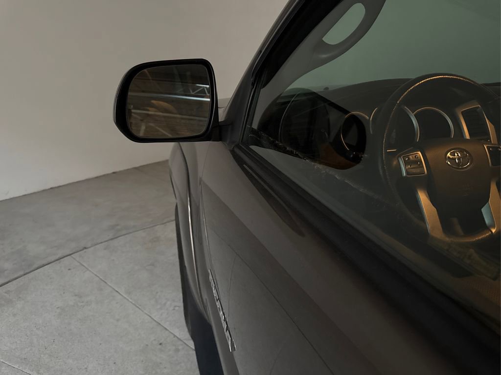 Used 2013 Toyota Tacoma 4x4 Access Cab V6 w/ TRD Off-Road Pkg image 31