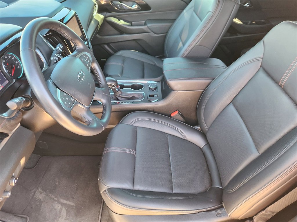 Used 2022 Chevrolet Traverse RS image 13