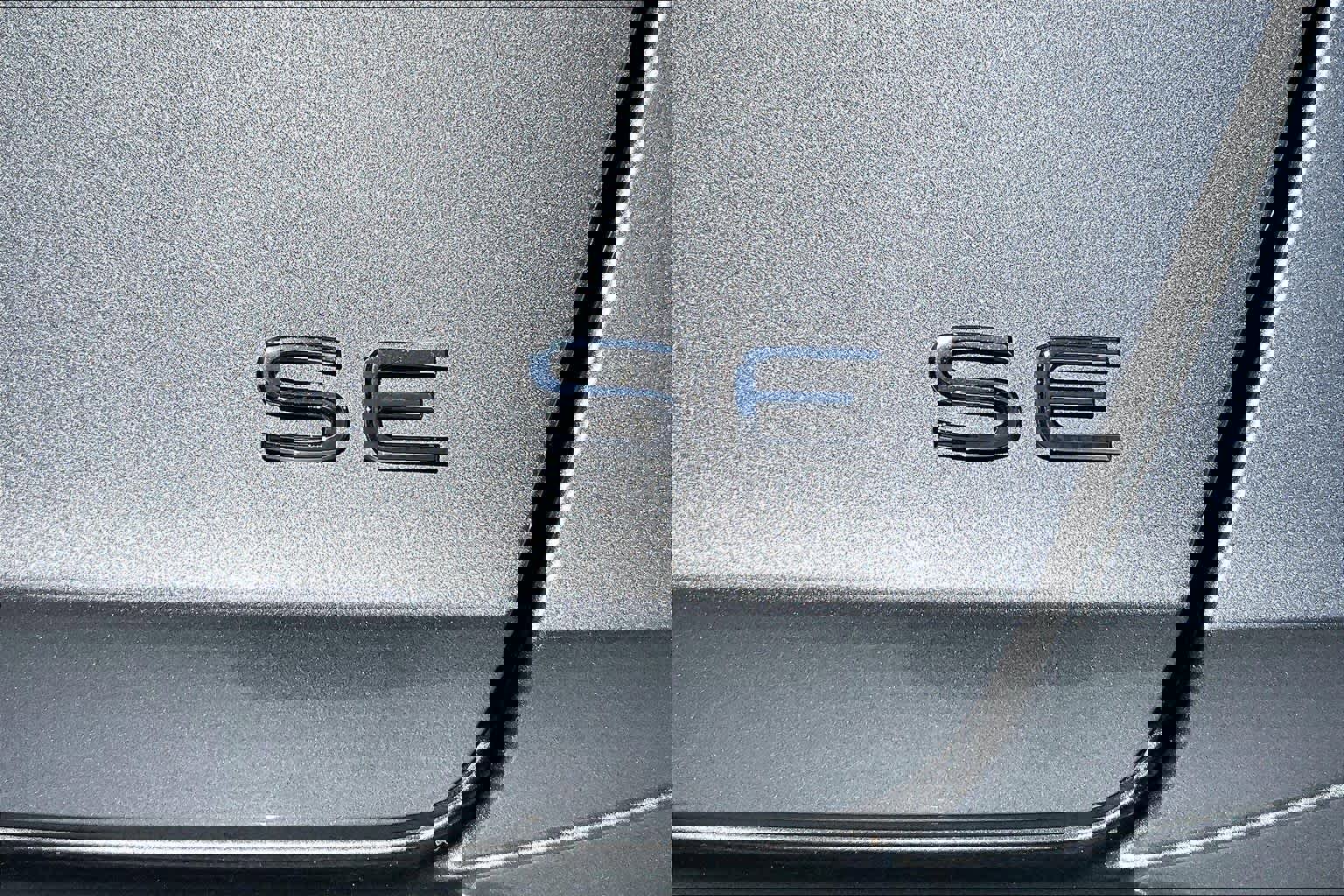 Used 2024 Volkswagen Jetta SE image 9