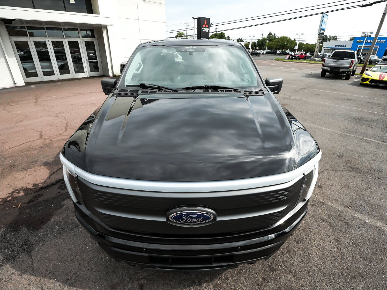 Used 2023 Ford F150 Lightning XLT AWD/4WD image 51