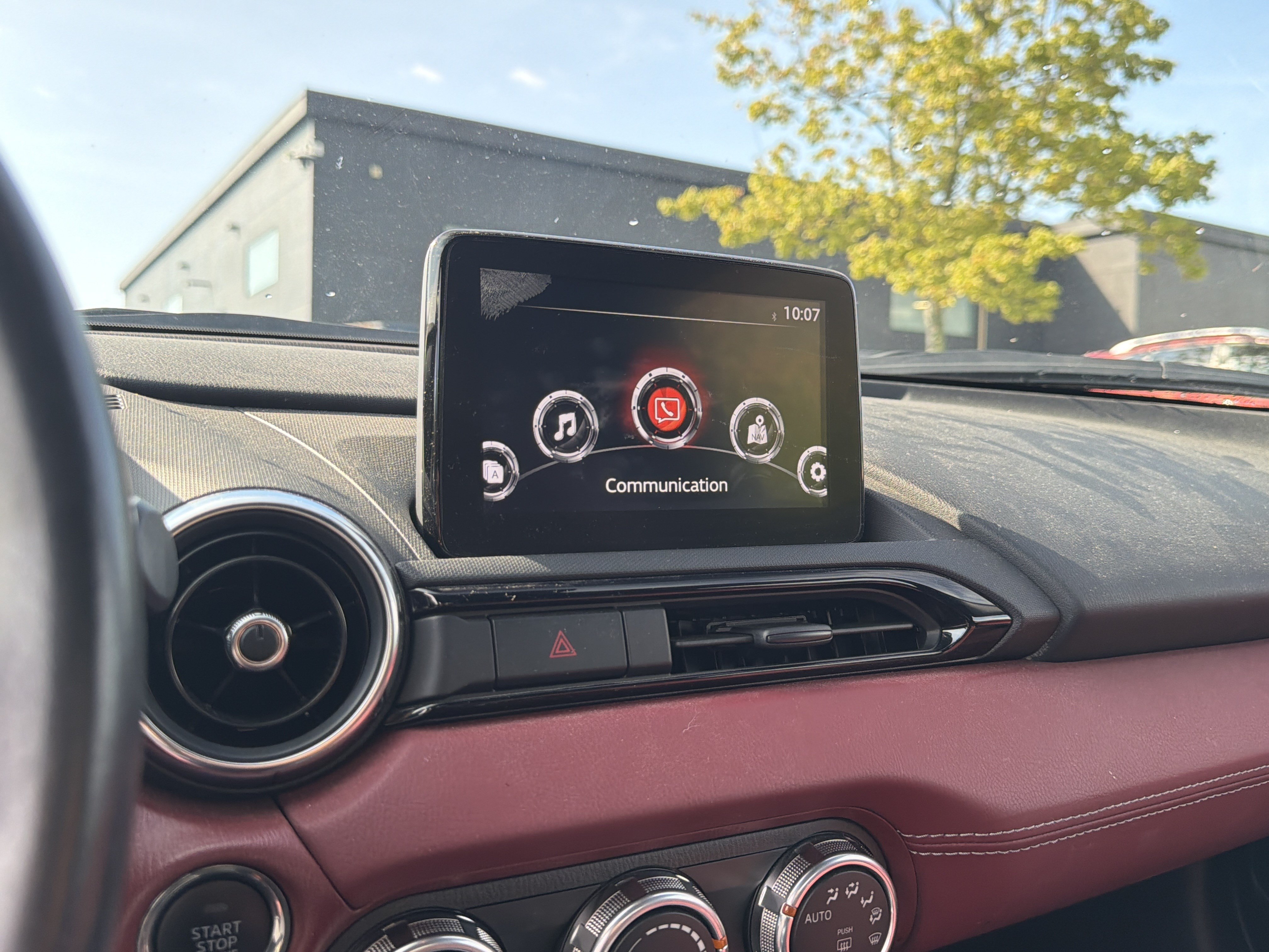 Used 2020 MAZDA MX-5 Miata RF Grand Touring RWD image 17