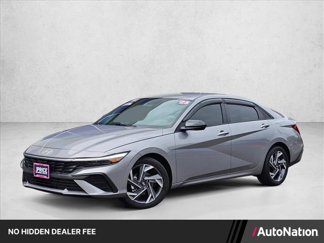 Used 2025 Hyundai Elantra Sport FWD image 1