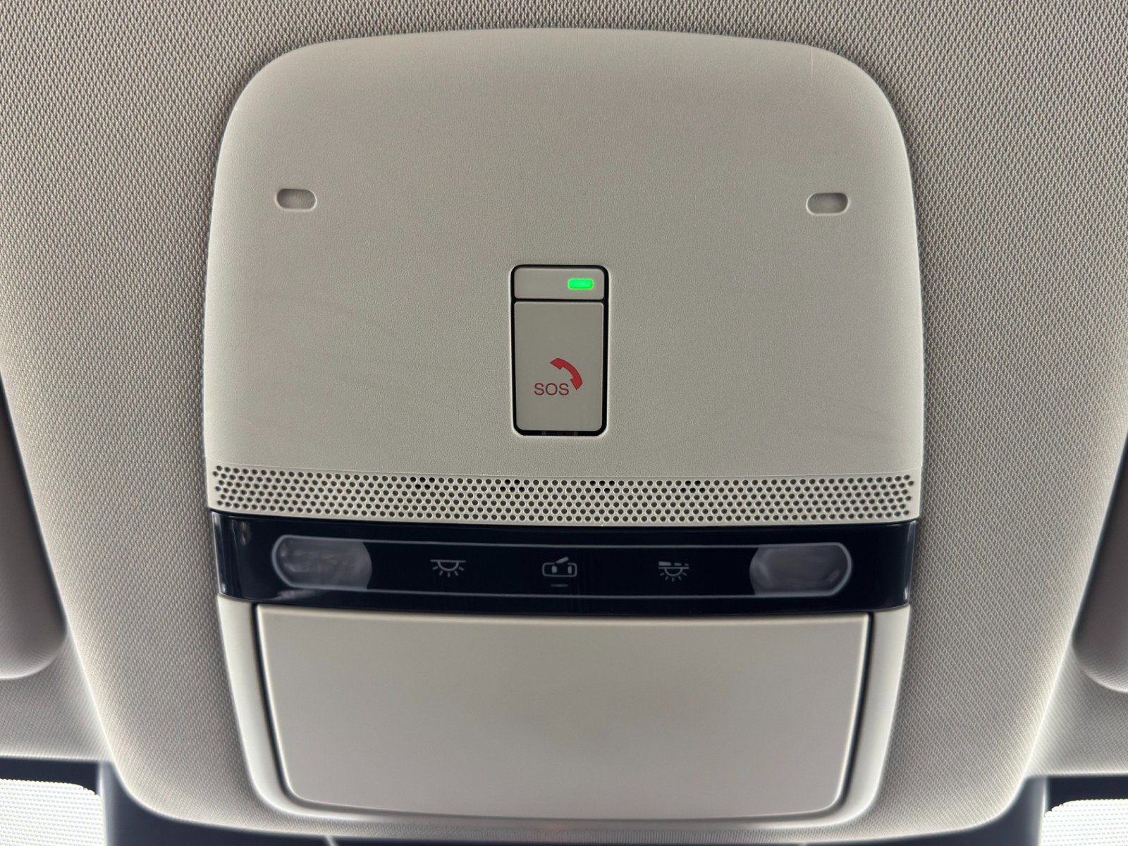 Used 2024 Nissan Ariya FWD image 28